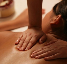 Massage Body Quận 2 – Thư Giãn Toàn Diện Tại Lung Nguyệt Massage & Spa